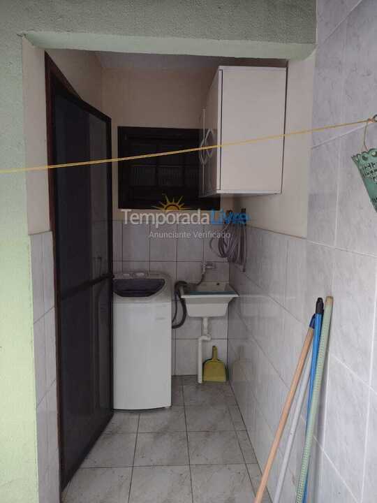 Casa para aluguel de temporada em Caraguatatuba (Martim de Sá)