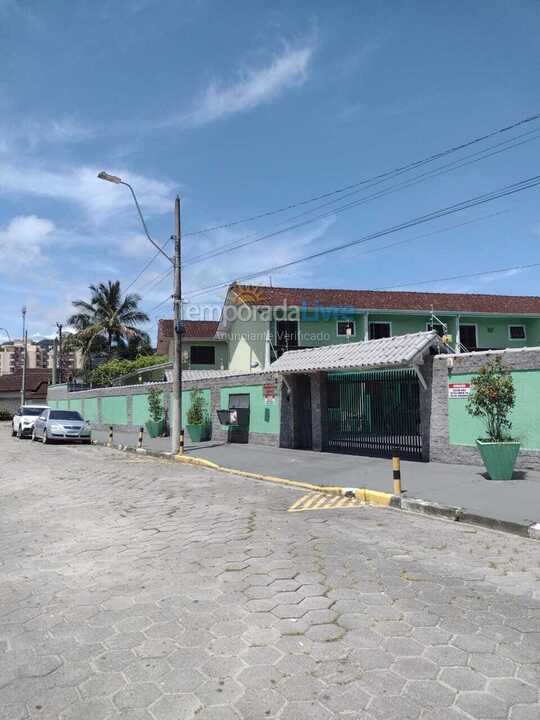 Casa para aluguel de temporada em Caraguatatuba (Martim de Sá)