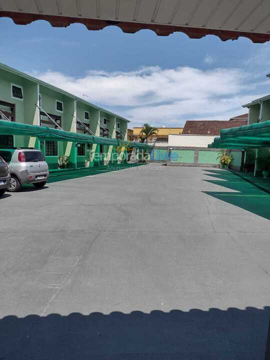 Casa para aluguel de temporada em Caraguatatuba (Martim de Sá)