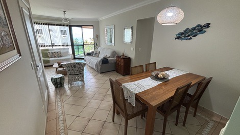 Apartamento em Riviera pé na areia com vista para o mar