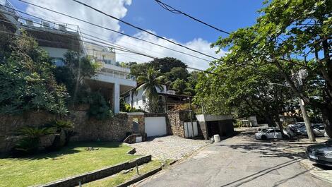 Triplex mansion in Joá - Ocean view