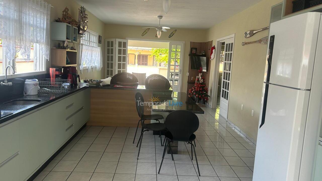 Casa para aluguel de temporada em São Francisco do Sul (Itaguaçu)