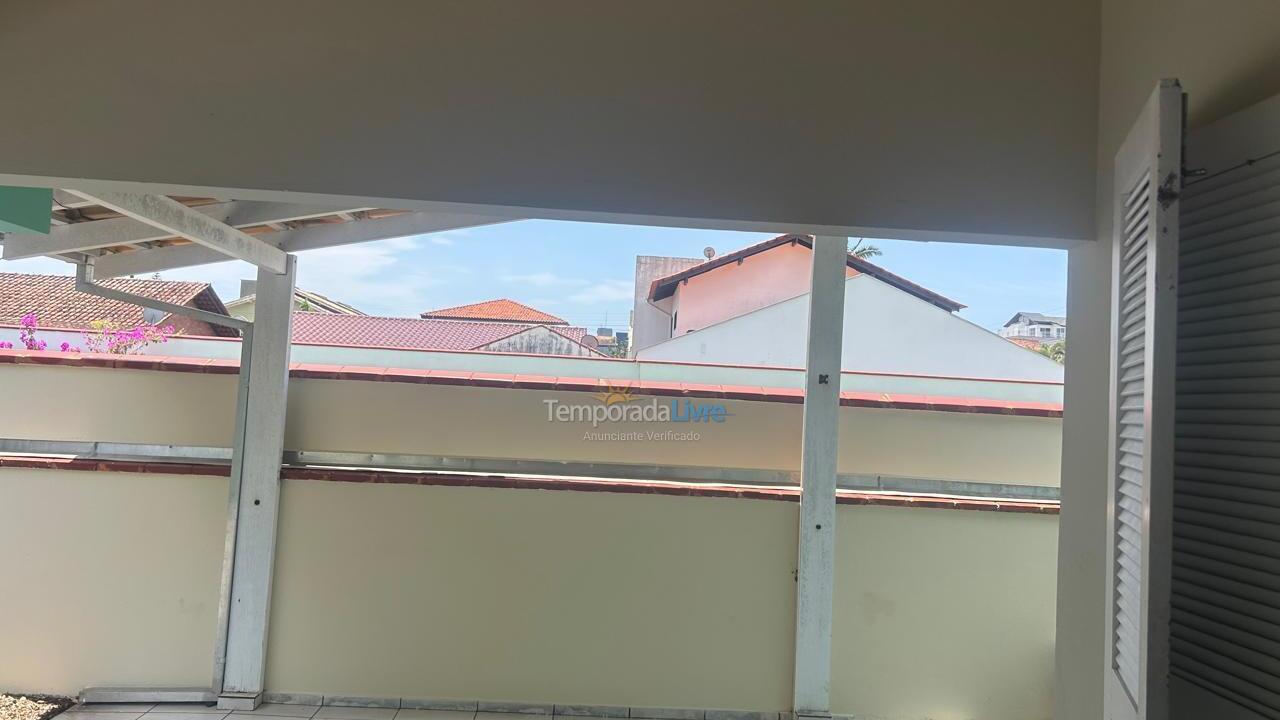 Casa para aluguel de temporada em São Francisco do Sul (Itaguaçu)