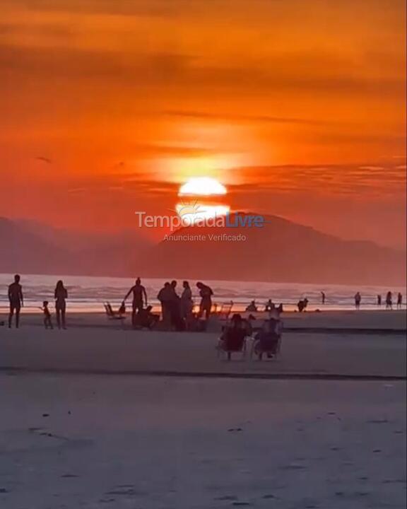 Casa para alquiler de vacaciones em Bertioga (Praia de Guaratuba)