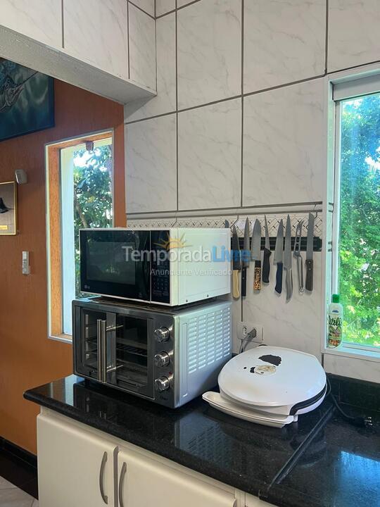 Casa para alquiler de vacaciones em Bertioga (Praia de Guaratuba)