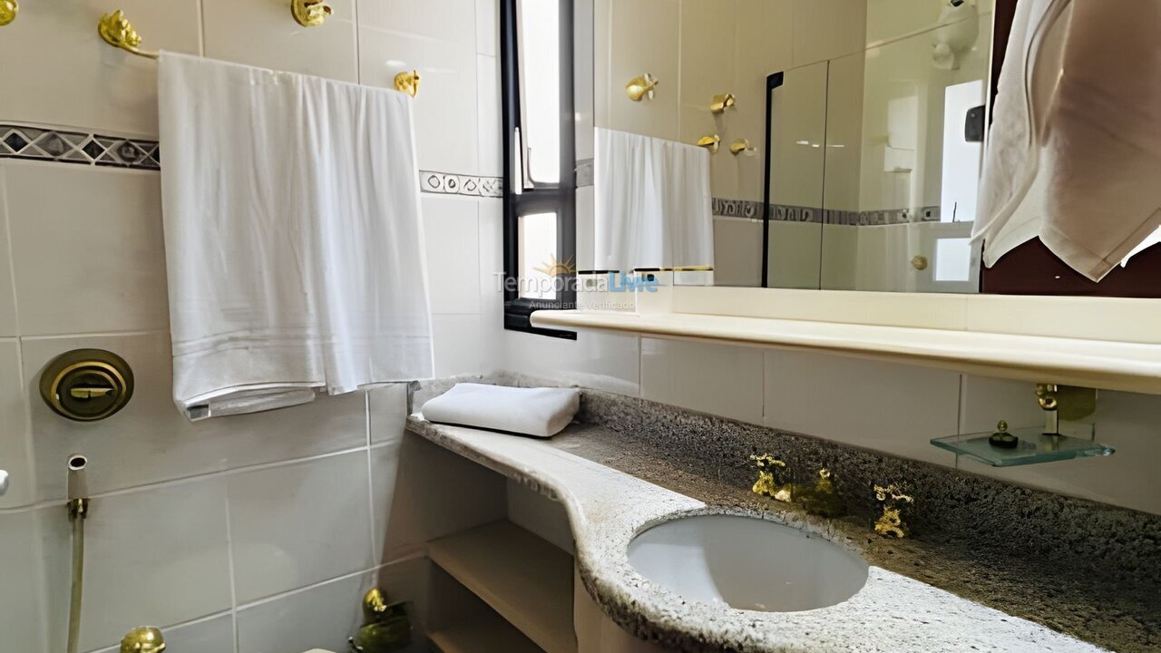 Apartamento para aluguel de temporada em Guarujá (Lot Joao Batista Juliao)