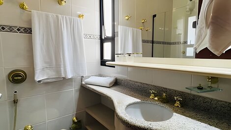 Duplex Vista Mar • Piscina • Churrasqueira