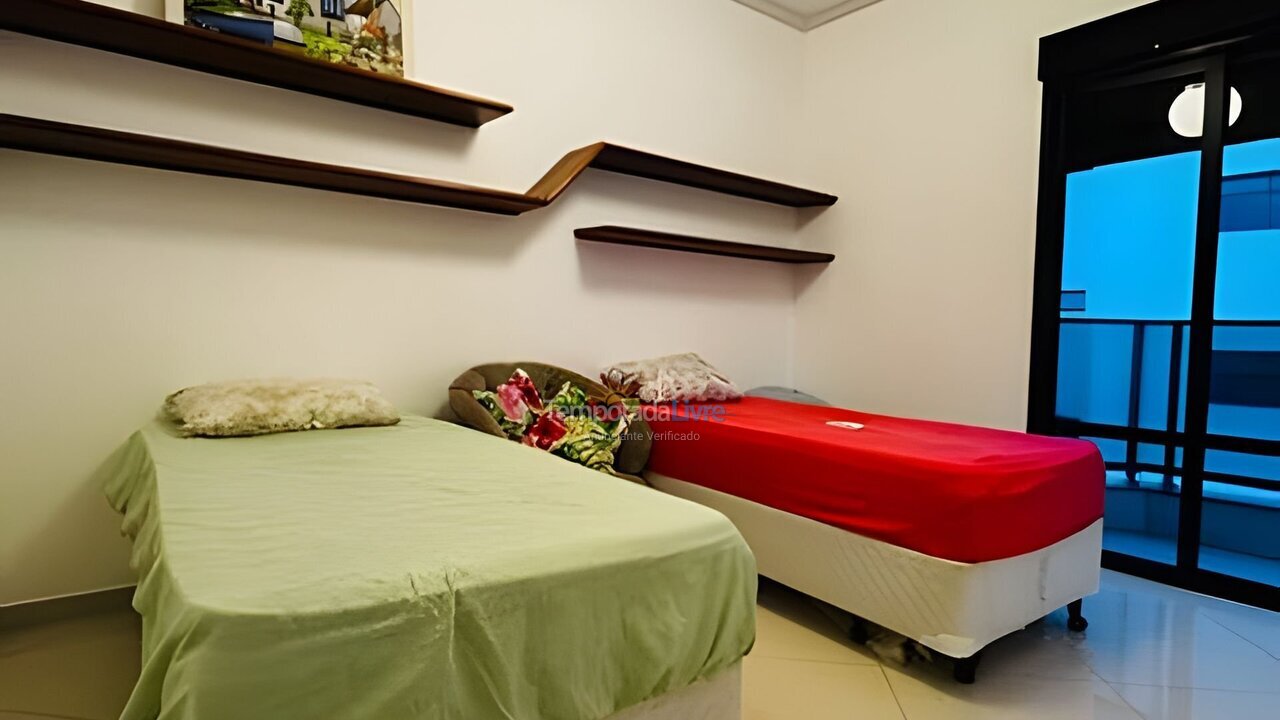 Apartamento para aluguel de temporada em Guarujá (Lot Joao Batista)