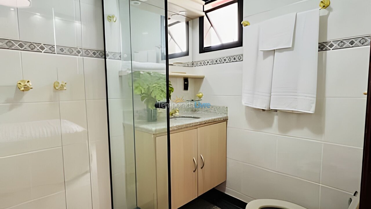 Apartamento para aluguel de temporada em Guarujá (Lot Joao Batista Juliao)