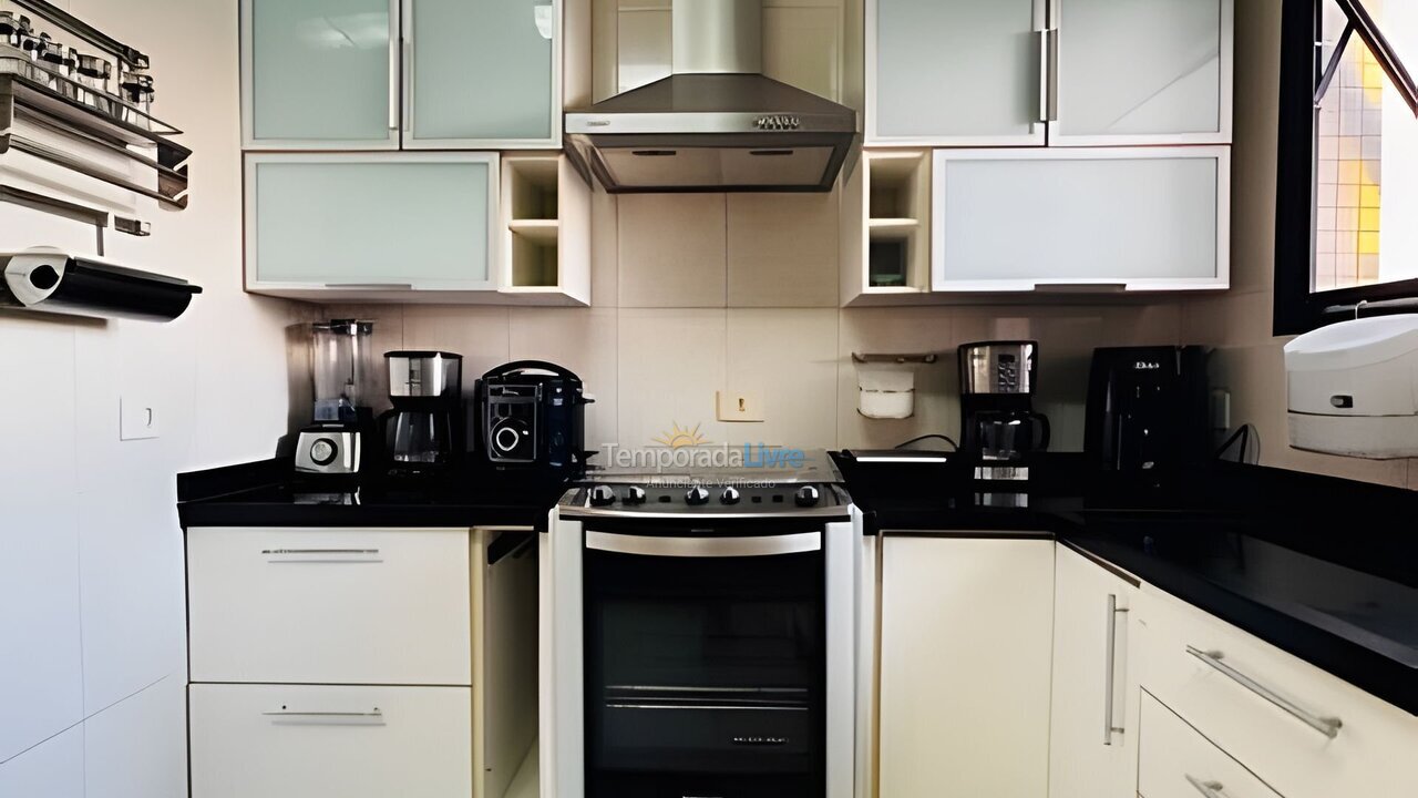 Apartamento para aluguel de temporada em Guarujá (Lot Joao Batista)