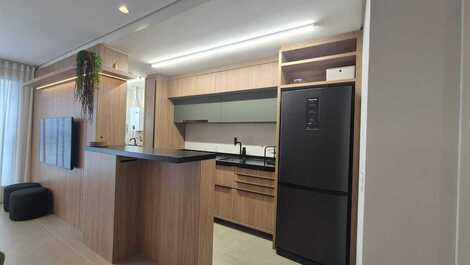 ALQUILER POR TEMPORADA: JURERÊ INTERNACIONAL, 2 SUITES