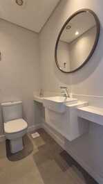 ALQUILER POR TEMPORADA: JURERÊ INTERNACIONAL, 2 SUITES