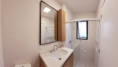 ALQUILER POR TEMPORADA: JURERÊ INTERNACIONAL, 2 DORMITORIOS (1 SUITE)