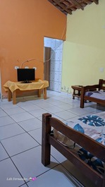 HOME IN THE CENTER OF UBATUBA FOR SEASON / INFORMATION IN THE DESCRIPTION
