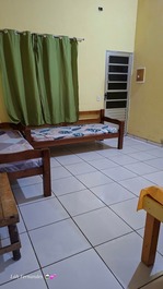 HOME IN THE CENTER OF UBATUBA FOR SEASON / INFORMATION IN THE DESCRIPTION