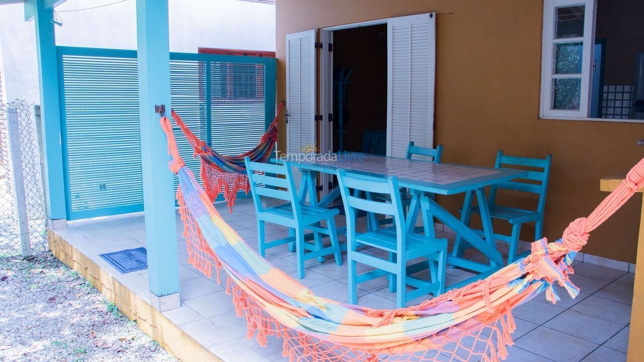 Casa para alquiler de vacaciones em Ubatuba (Enseada)