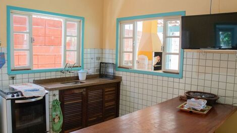 CASA en PLAYA ENSEADA a 80m de la playa, UBATUBA-SP (código CE029)