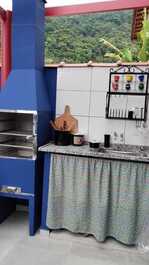 Chalet 100m from Enseada beach, pet friendly (code CHE001)