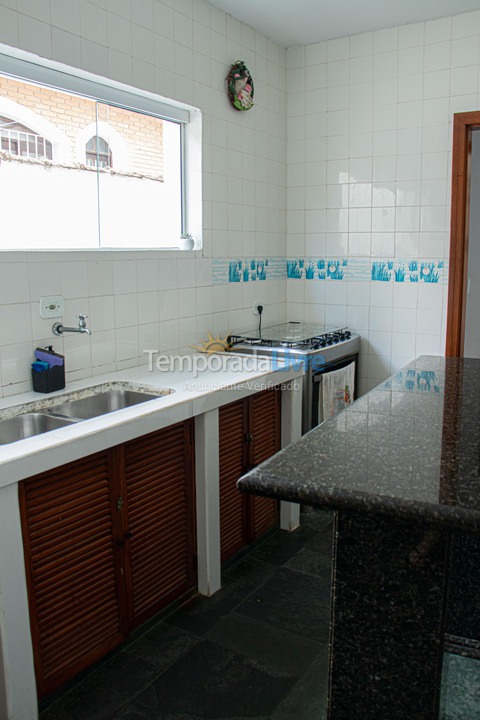 Casa para aluguel de temporada em Ubatuba (Enseada)