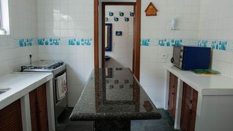 Casa a 60 metros da Praia da Enseada/Ubatuba (cód. CE021)