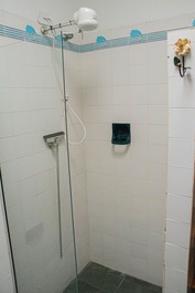 Casa a 60 metros da Praia da Enseada/Ubatuba (cód. CE021)