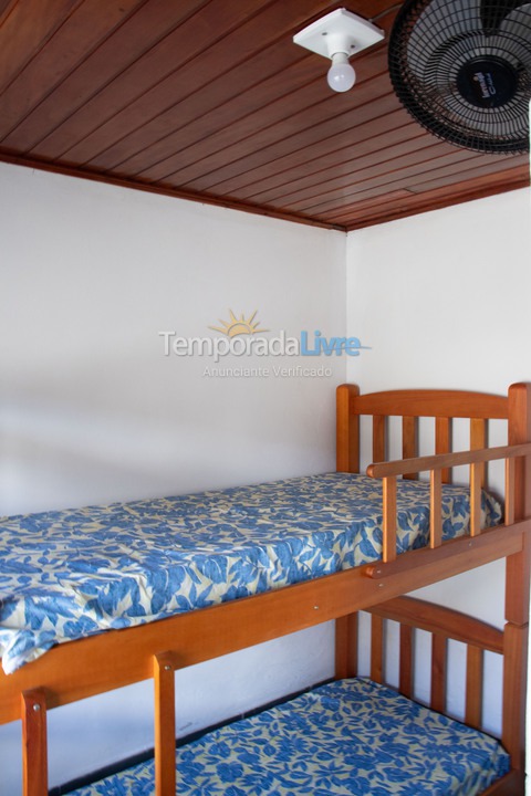 Casa para aluguel de temporada em Ubatuba (Enseada)