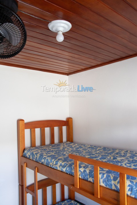 Casa para aluguel de temporada em Ubatuba (Enseada)