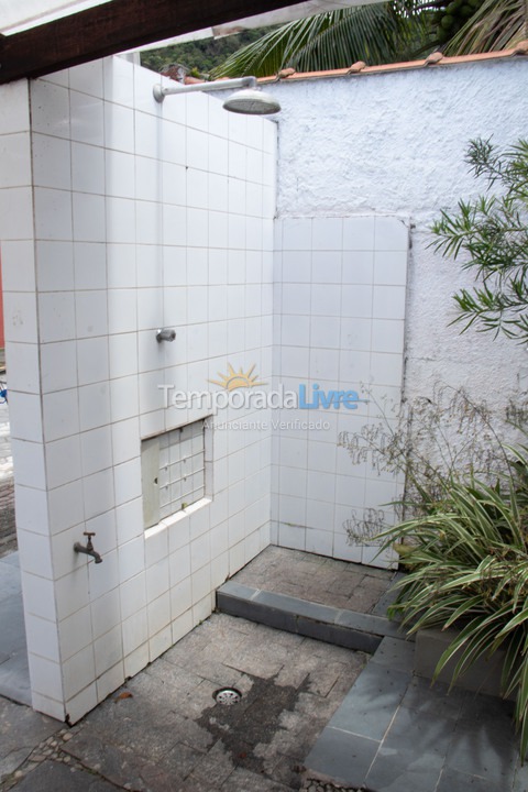 Casa para aluguel de temporada em Ubatuba (Enseada)