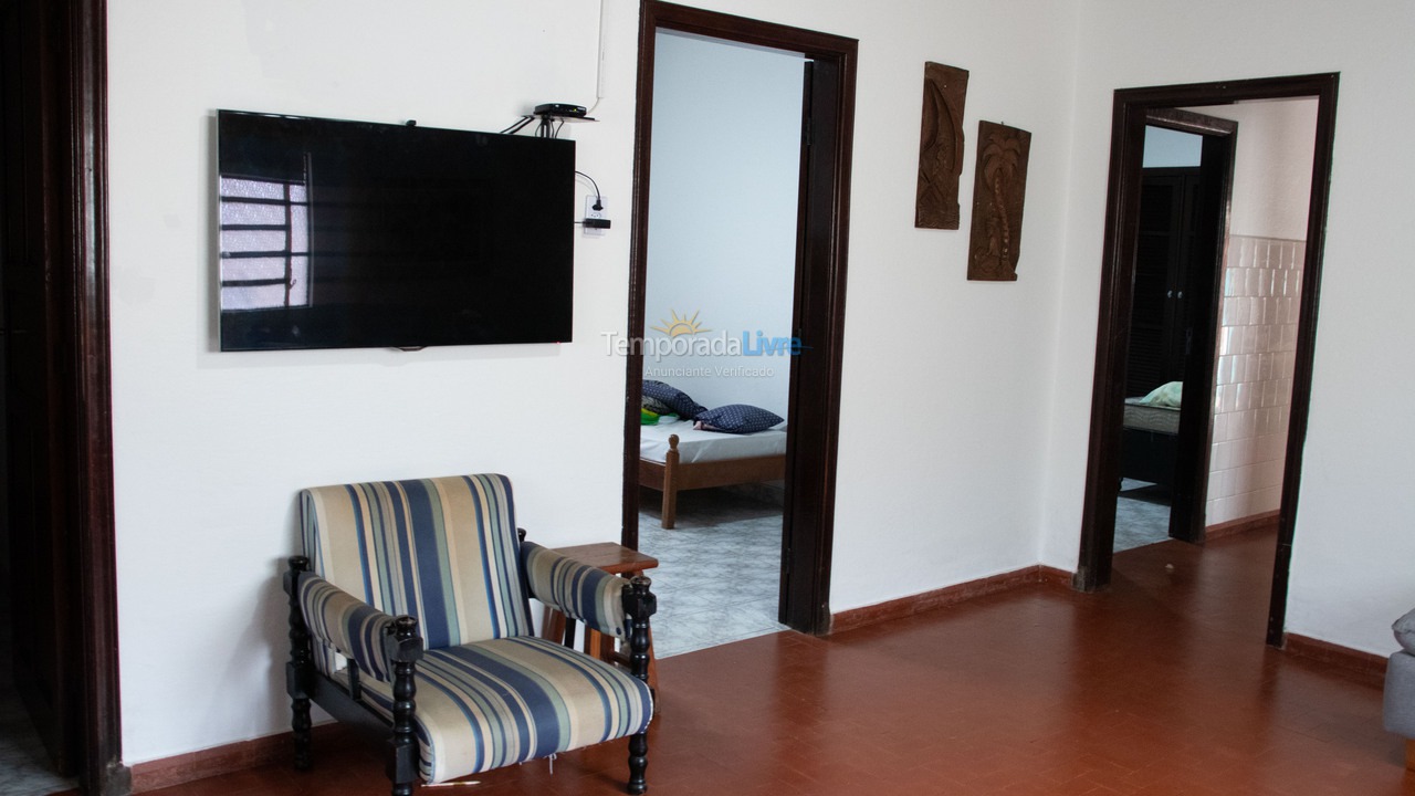 Casa para aluguel de temporada em Ubatuba (Enseada)