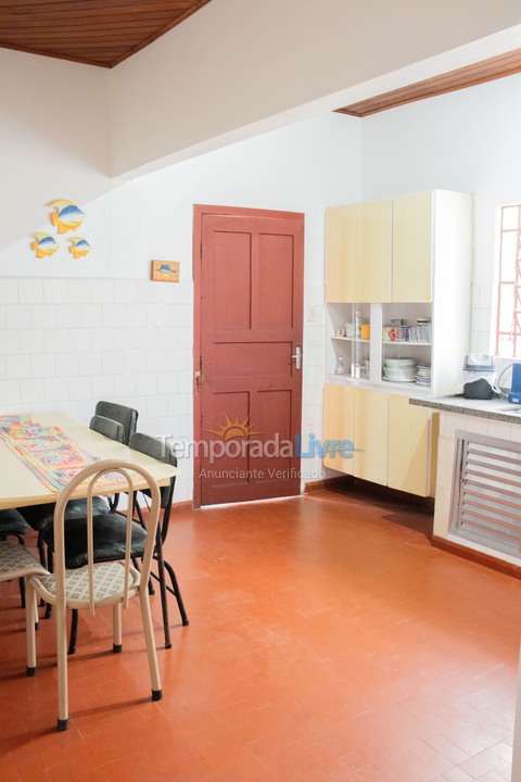 Casa para aluguel de temporada em Ubatuba (Enseada)