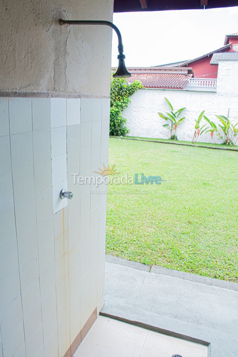 Casa para aluguel de temporada em Ubatuba (Enseada)