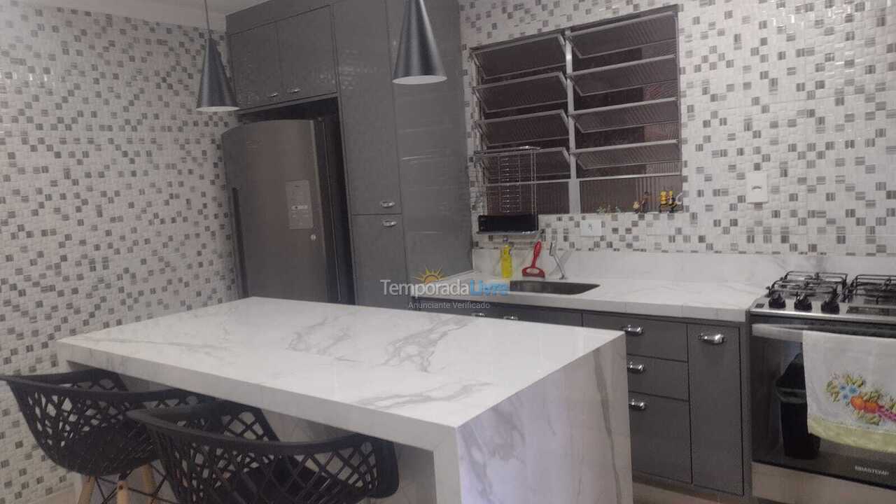 Casa para alquiler de vacaciones em Guarujá (Enseada)
