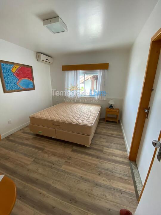 Casa para aluguel de temporada em Bombinhas (Canto Grande)