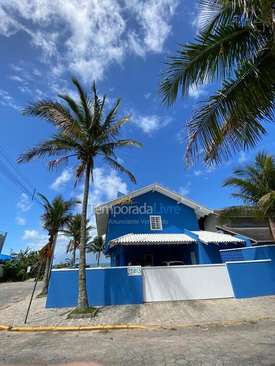 Casa para aluguel de temporada em Bombinhas (Canto Grande)