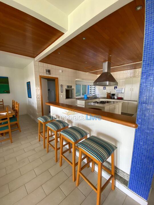 Casa para aluguel de temporada em Bombinhas (Canto Grande)