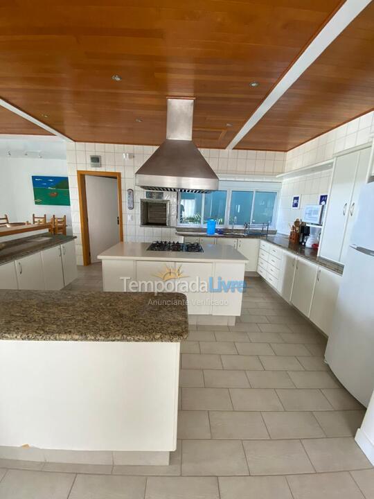 Casa para aluguel de temporada em Bombinhas (Canto Grande)