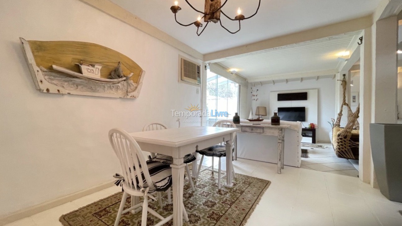 Casa para aluguel de temporada em Armacao dos Buzios (Bosque Geribá)