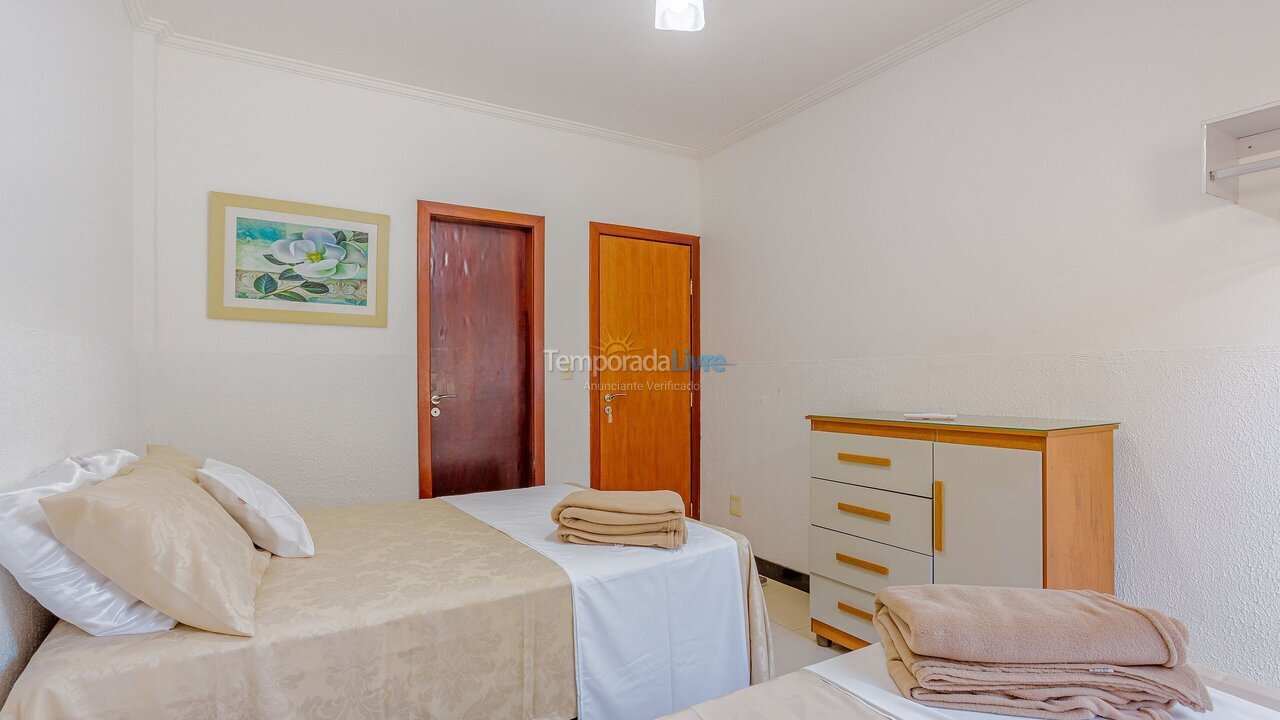 Casa para aluguel de temporada em Camaçari (Praia de Guarajuba)