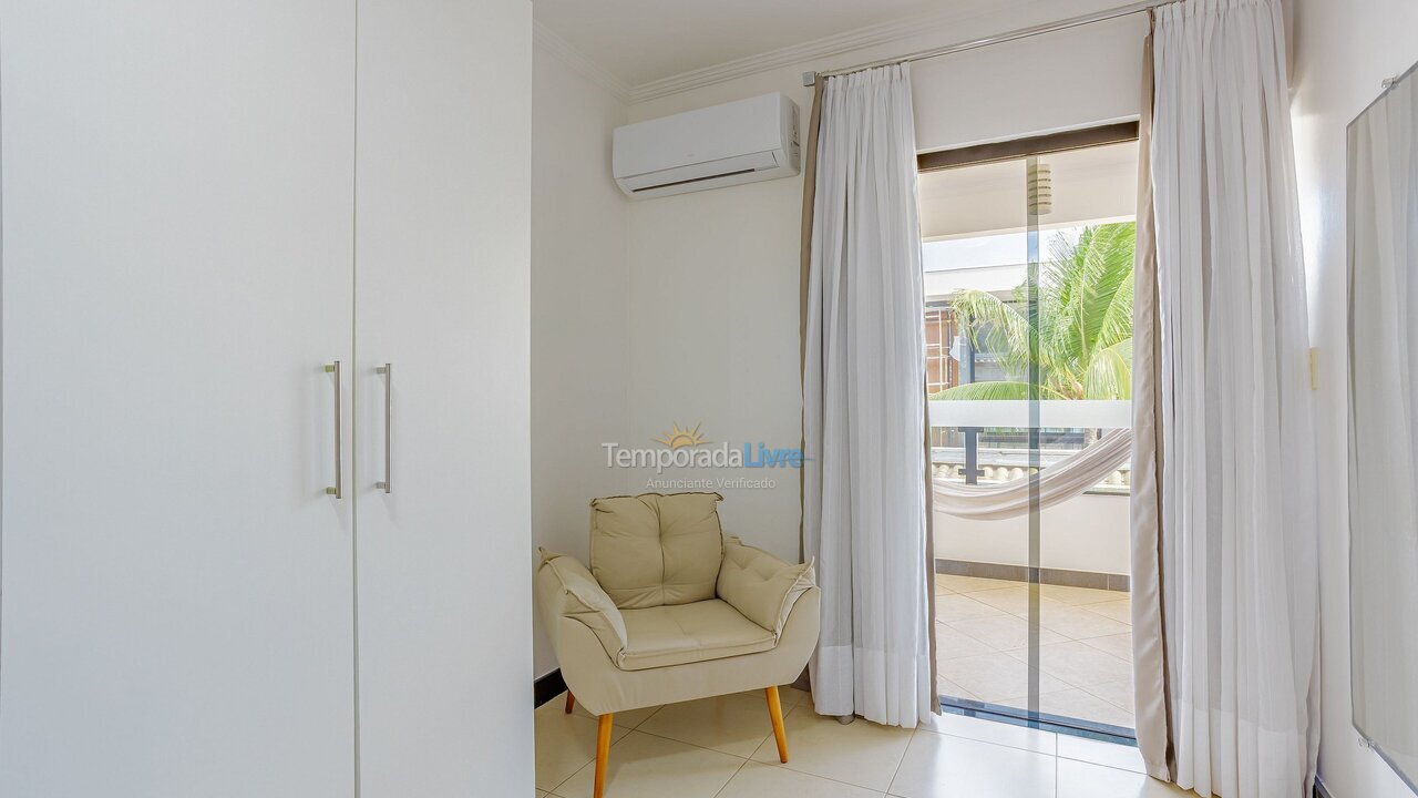 Casa para aluguel de temporada em Camaçari (Praia de Guarajuba)