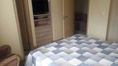 Penthouse apartment with 3 bedrooms in Martim de Sá, 50m from Adriana beach.