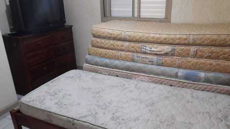 Penthouse apartment with 3 bedrooms in Martim de Sá, 50m from Adriana beach.