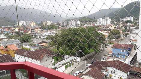 Penthouse apartment with 3 bedrooms in Martim de Sá, 50m from Adriana beach.