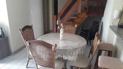 Penthouse apartment with 3 bedrooms in Martim de Sá, 50m from Adriana beach.