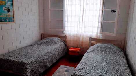 Quarto de camas de solteiro parte de cima 