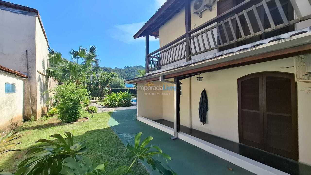 Casa para alquiler de vacaciones em Ilhabela (Barra Velha)