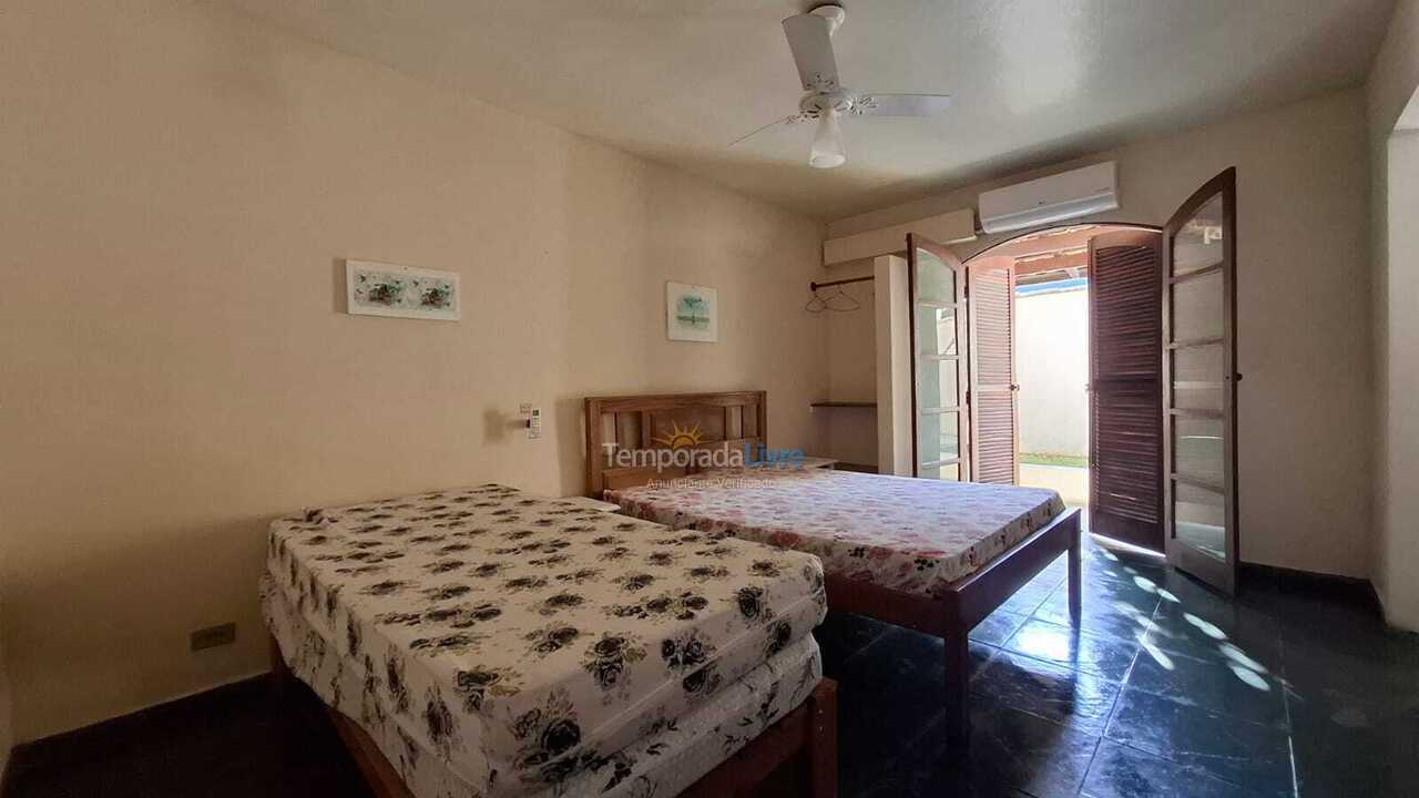 Casa para alquiler de vacaciones em Ilhabela (Barra Velha)
