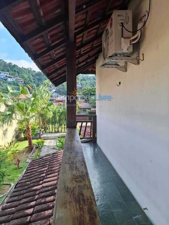 Casa para alquiler de vacaciones em Ilhabela (Barra Velha)