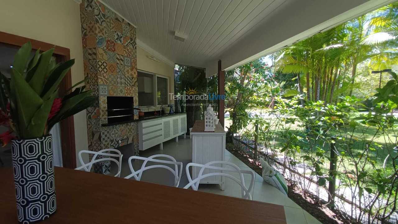 Casa para aluguel de temporada em São Sebastião (Praia da Baleia)