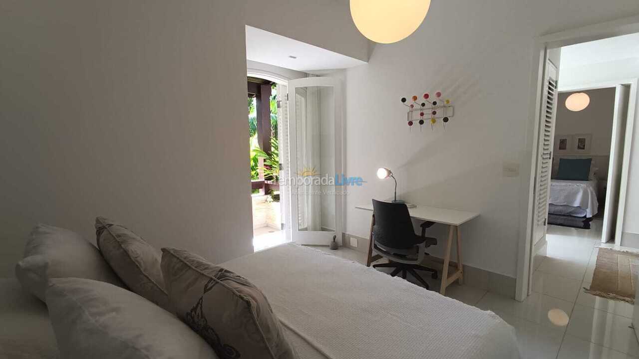 House for vacation rental in São Sebastião (Praia da Baleia)