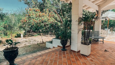 Casa de Praia com Varanda á 100 metros da praia